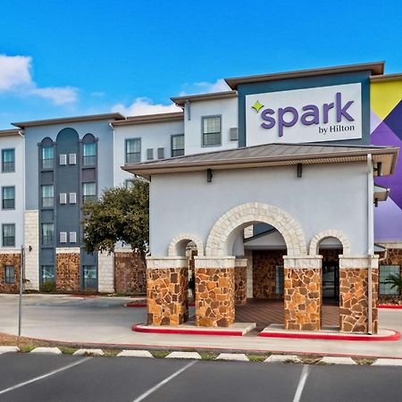 Spark By Hilton San Antonio Near Seaworld Exterior photo